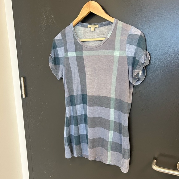 Burberry Brit M Plaid Gray Women's Top- shear effect good used condition - Picture 2 of 14
